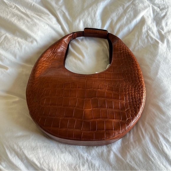 staud large moon croc embossed bag saddle - Picture 3 of 8